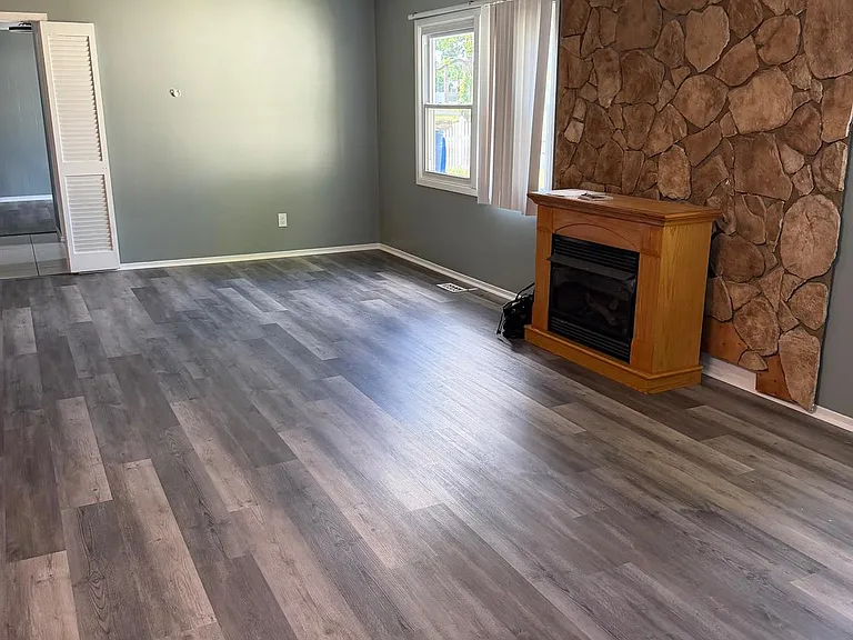 72 Edge Ln — Photo 4