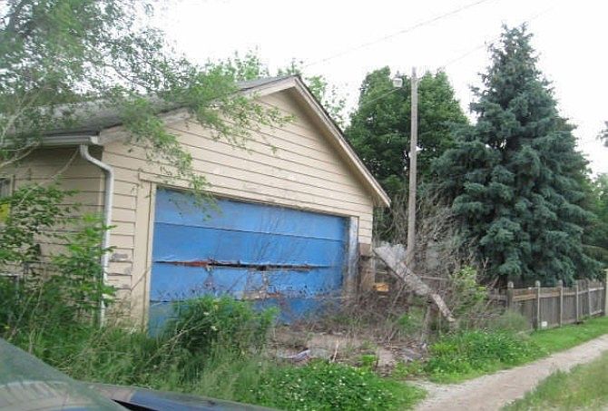 2nd image of 5065 S 40th St