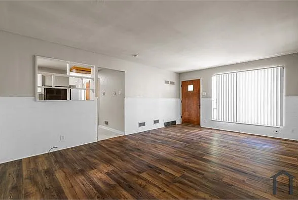 10419 Melvich Dr — Photo 3