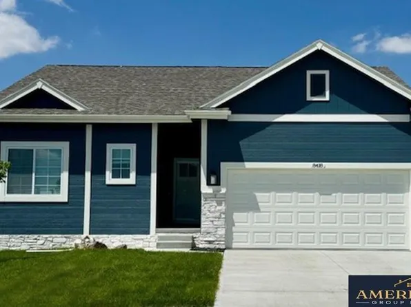 11040 King St, Omaha, NE 68142