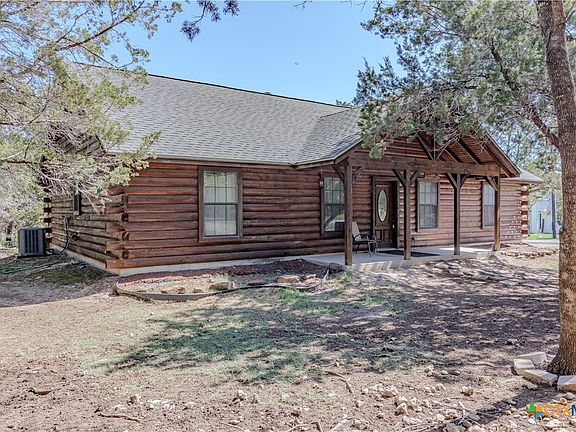 2nd image of 15920 Crockett Dr