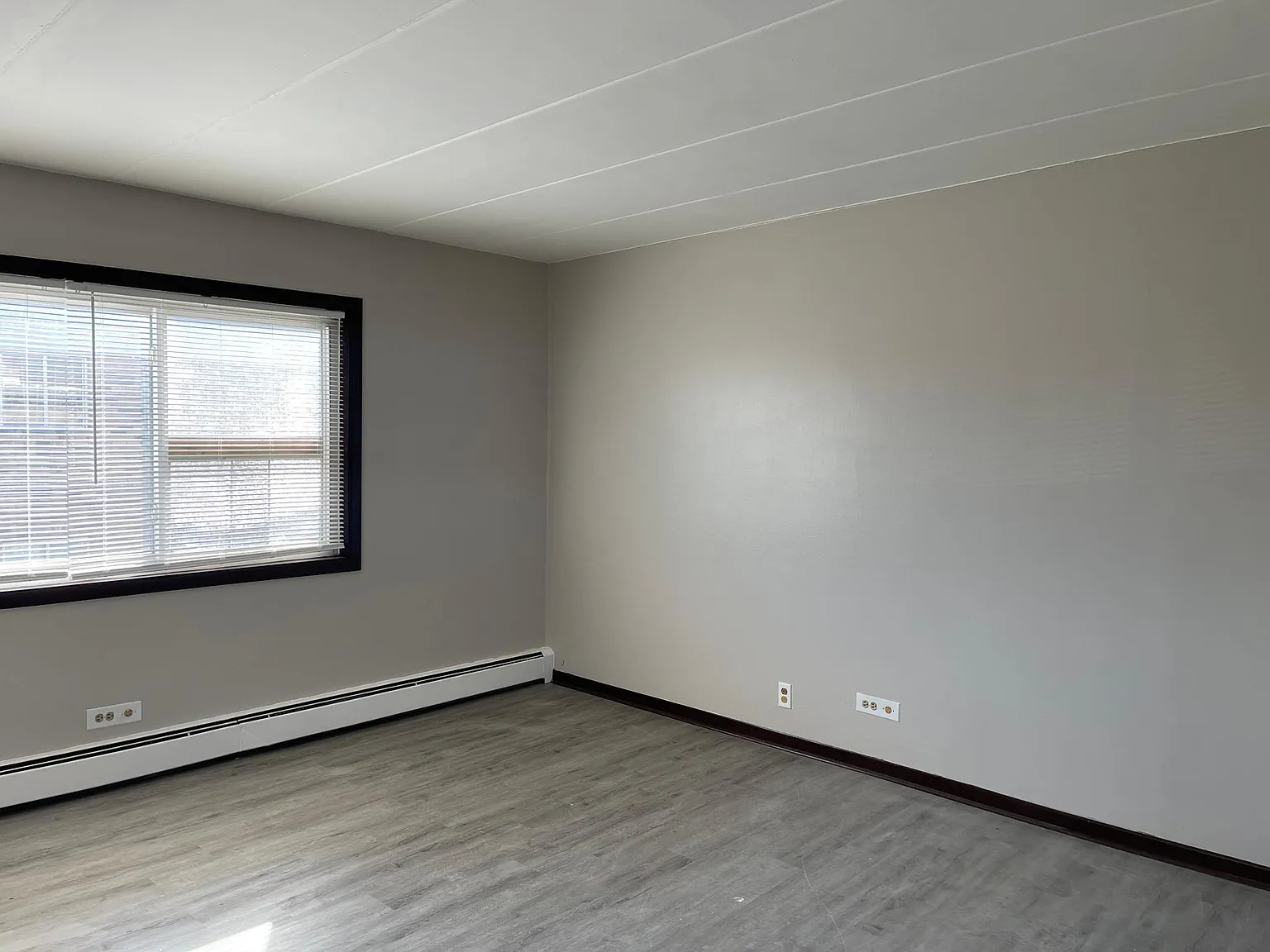 1 bed, $1,300 — Photo 4