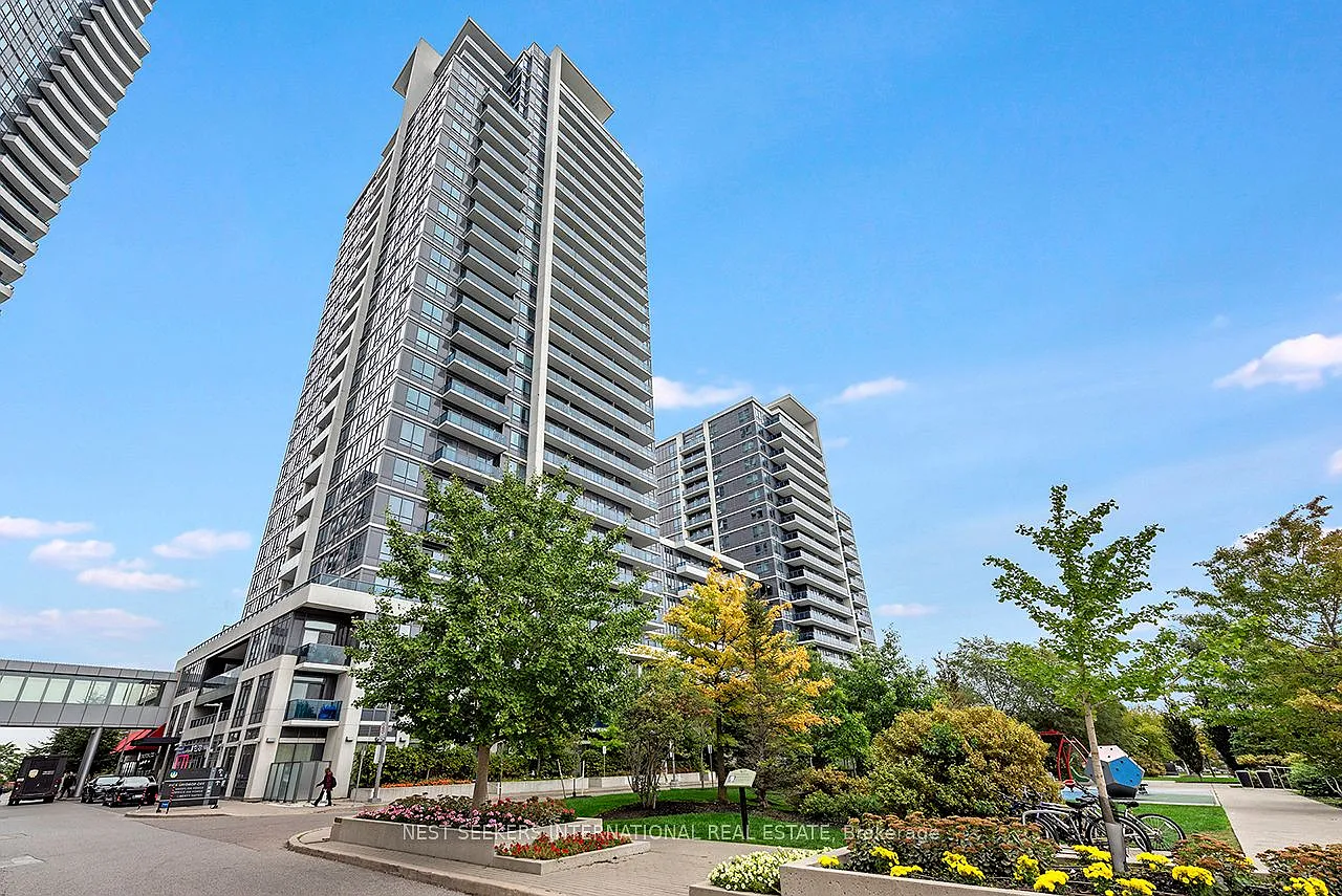 7165 Yonge St #733 photo 1