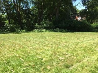 2 Woodland Dr, Mt Lebanon, PA