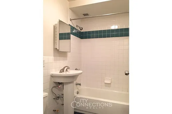 Rented by City Connections Realty | media 38