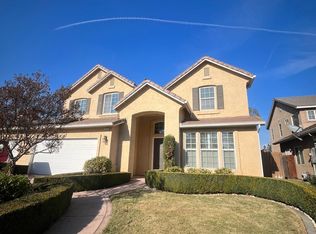511 W Minarets Ave, Clovis, CA 93611