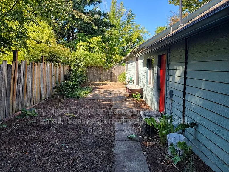 780 SE Marion Ave — Photo 23