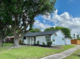 3502 Ripplebrook Dr, Houston, TX 77045