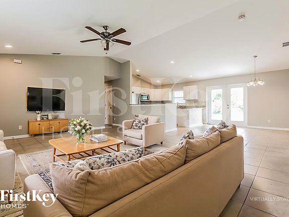 3rd image of 12477 Willmington Blvd