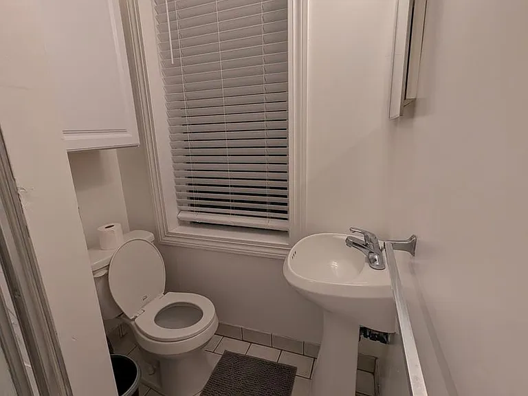 121 Grandview Ave #9 — Photo 8