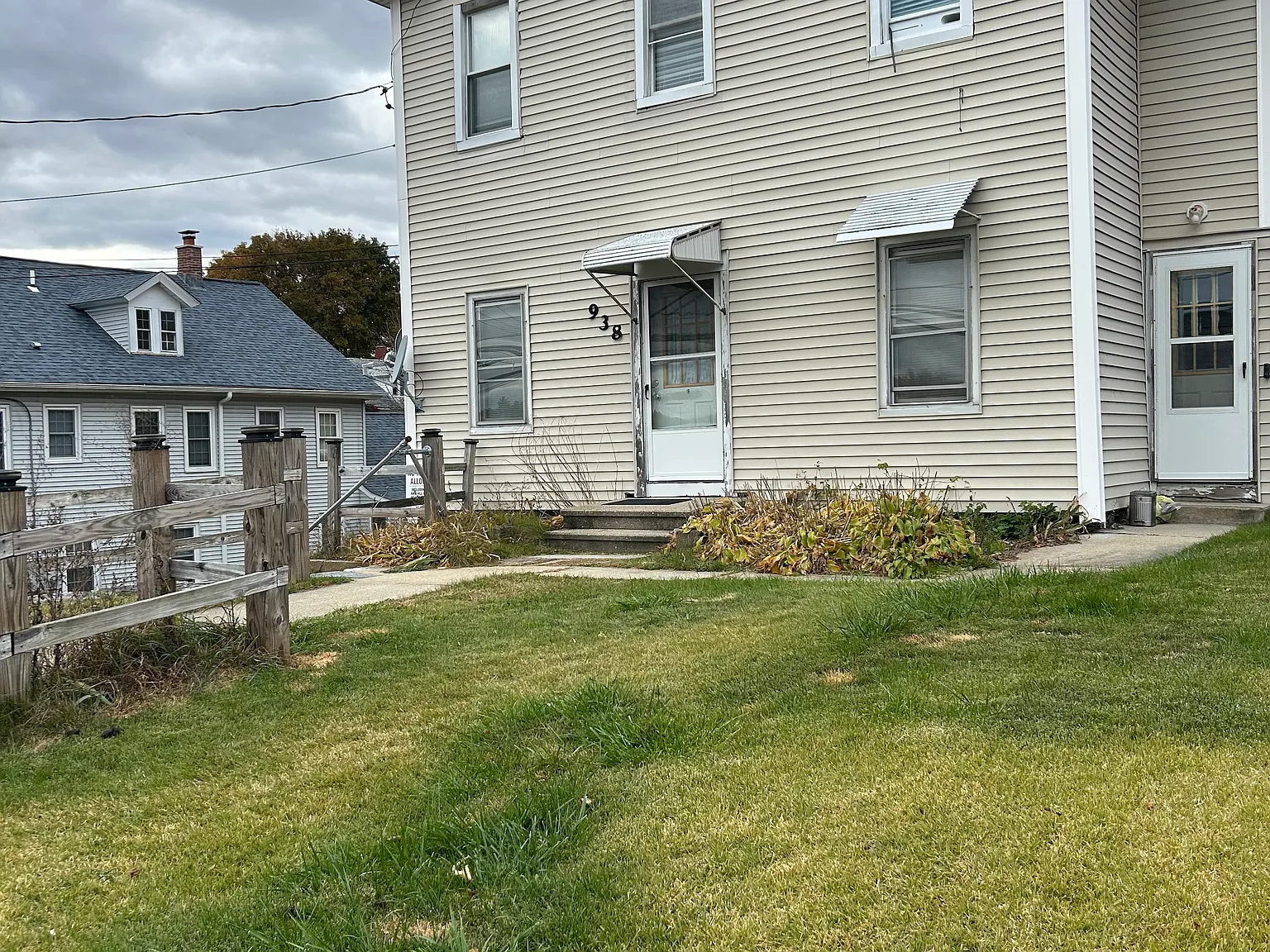 2 bed, 1700 sqft, $1,800 — Photo 2