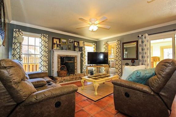 5th image of 4304 Summerfield Dr