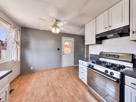 5th image of 405 Wingate Ave