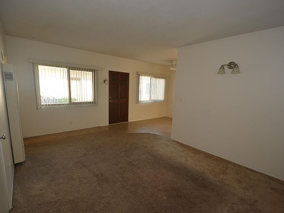 3rd image of 1700 Ventura Blvd #C2