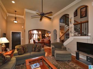 231 Strathaven Ln, Pelham, AL 35124