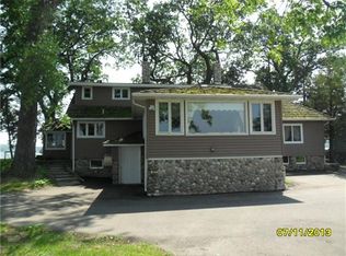 3603 Red Cedar Point Rd, Excelsior, MN 55331