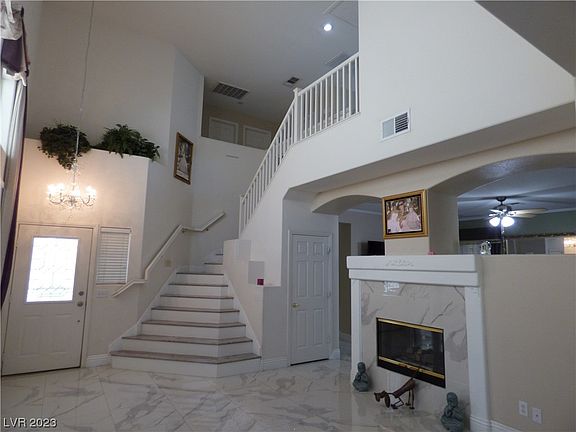 5th image of 8944 Kingswood Dr