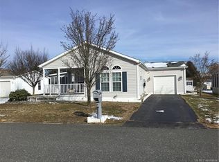 13 Spring Lake Rd, Manahawkin, NJ 08050