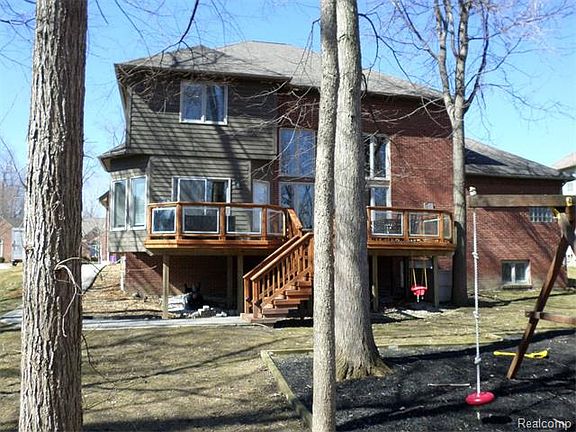 3rd image of 50768 Otter Creek Dr