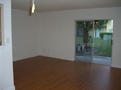 2nd image of 183 Lewfield Cir