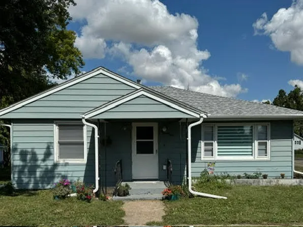 121 2nd St, Collins, IA 50055