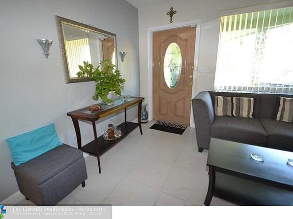 5th image of 2186 NE 56th Ct