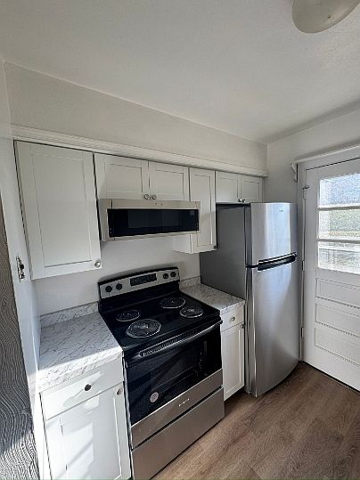 2nd image of 608 3rd St APT A12