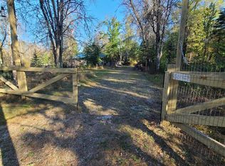 N8979 Kaufman Ln, Crivitz, WI 54114