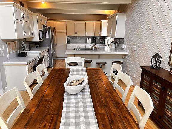 5th image of 95 Esplanade Pl