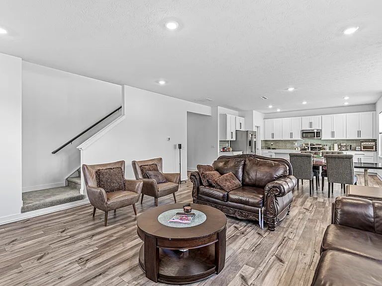 2240 Bauer Creek Dr — Photo 18
