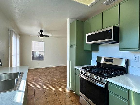 2nd image of 2807 Nobility Ave
