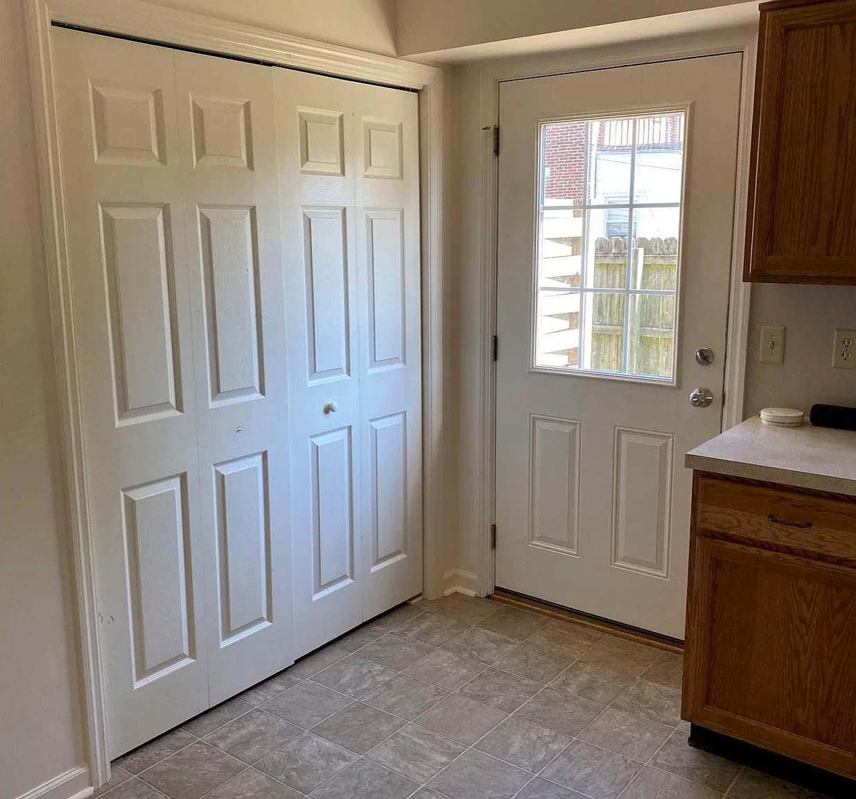 2 bed, 1000 sqft, $1,395 — Photo 4