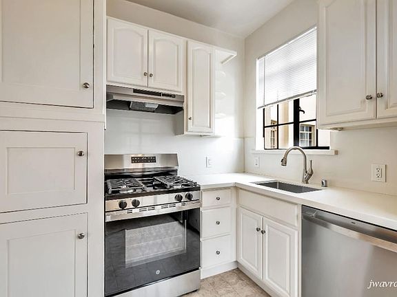 3rd image of 56 Hermann St #55-506