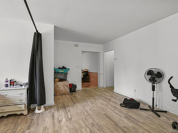 4th image of 4 Ridgeview Avenue