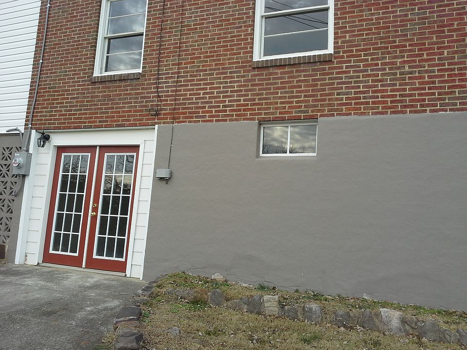 1st image of 1510 Gilford Ave NW