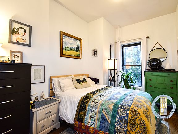 5th image of 171 Hancock St APT 4