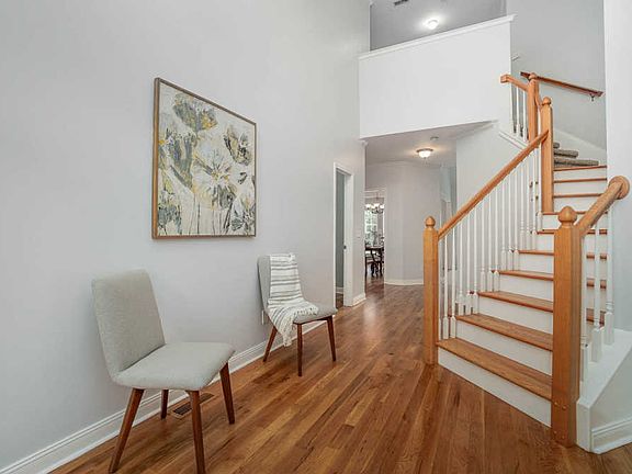 5th image of 1703 Catalpa Ct