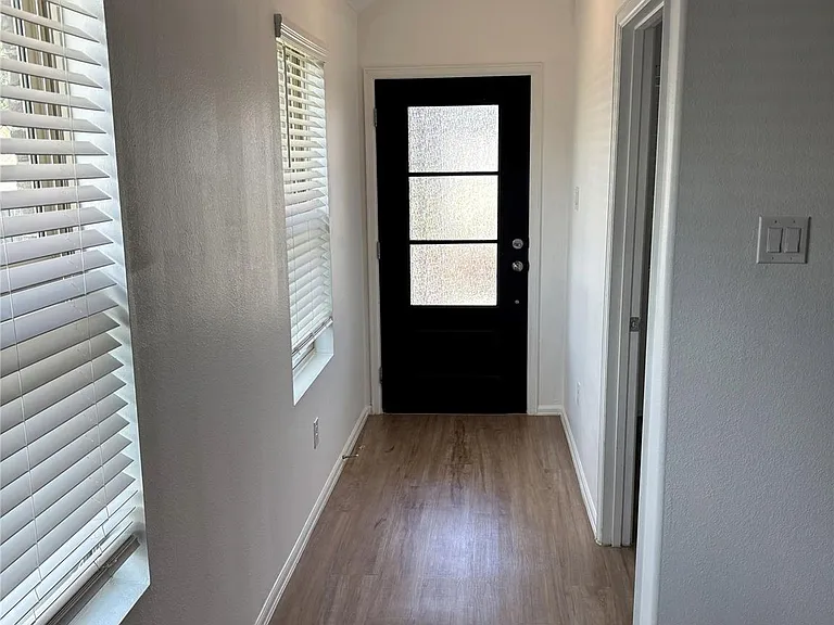 1739 Sahara Dr — Photo 3