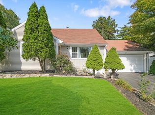 51 Iroquois Rd, Ossining, NY 10562