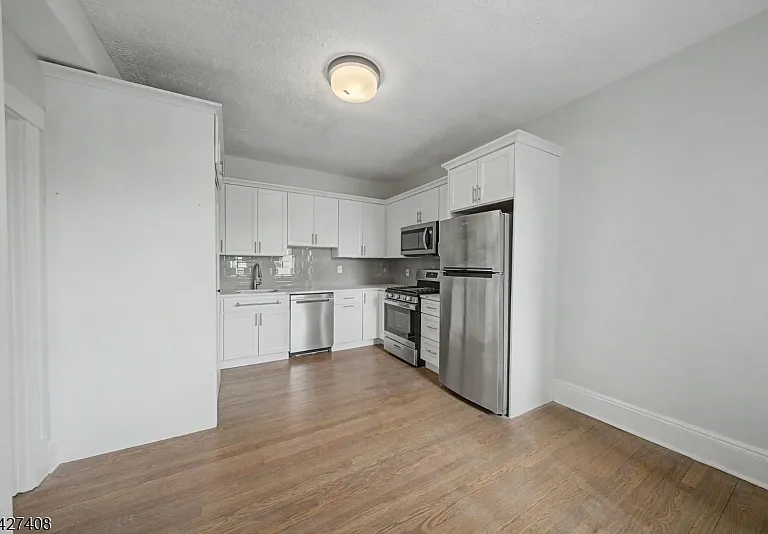 204 Church St #2B — Photo 3
