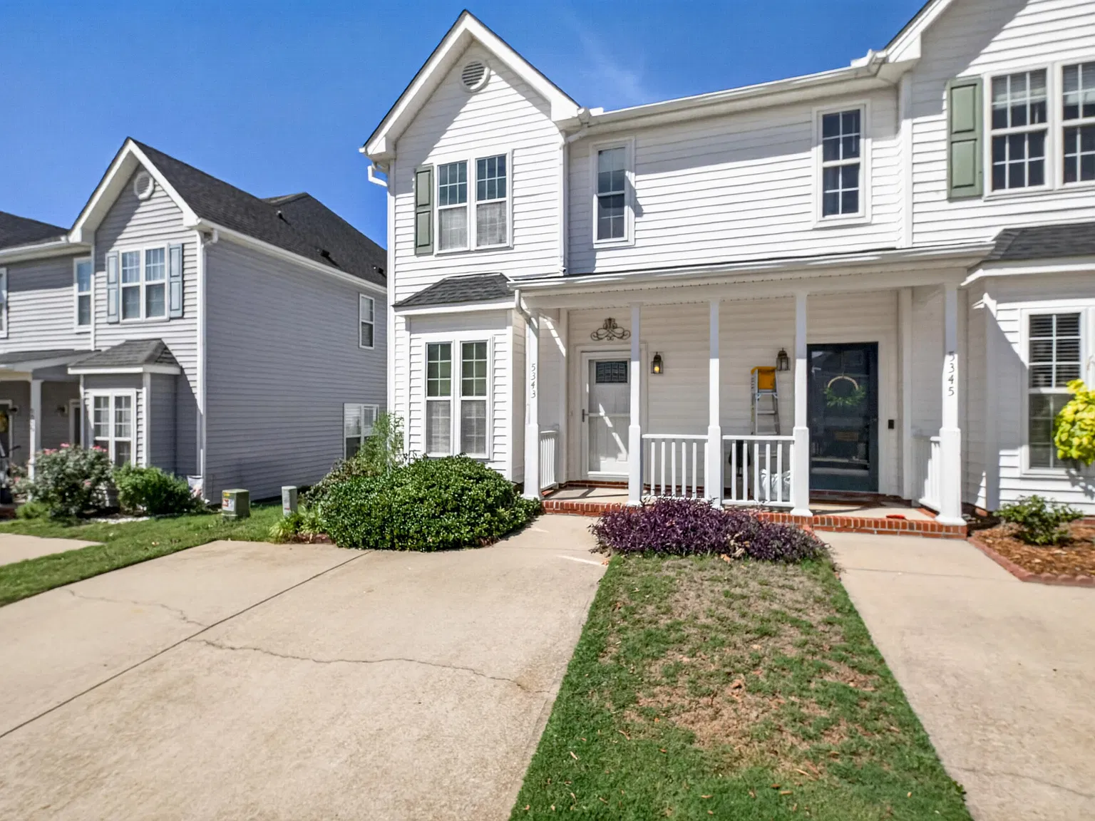 5343 Cog Hill Ct — Photo 2