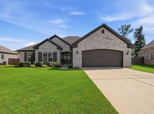 9431 Oak Forest Ln, Sherwood, AR 72120
