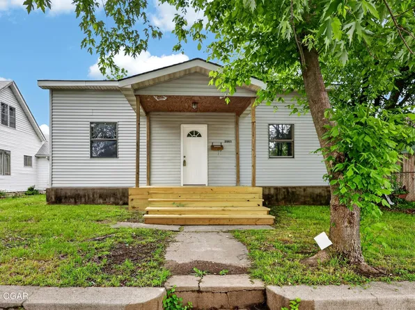 2003 Bird Ave, Joplin, MO 64804
