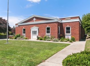39 Nugent St, Southampton, NY 11968