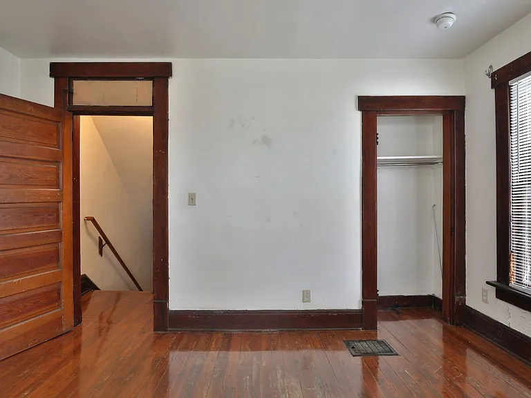21 E Blake Ave — Photo 14