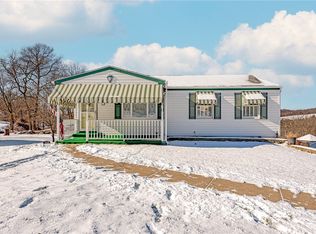 115 McMahon Dr, Manor, PA 15665