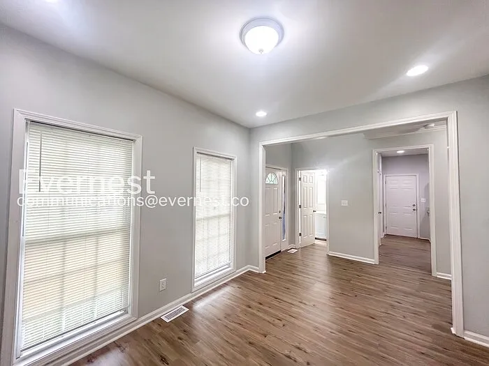 66 Holly Rd NW — Photo 12