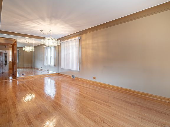 4th image of 3524 N Nordica Ave