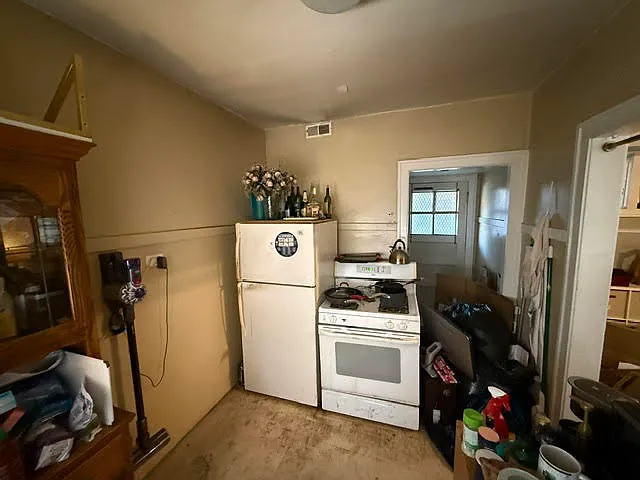 2548 N Harding Ave #1 — Photo 16