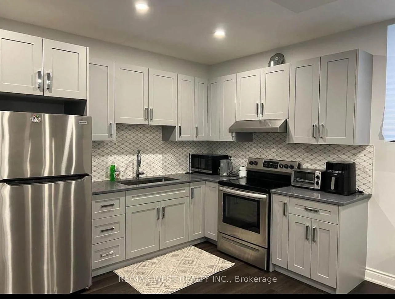 2 bed, $2,000 — Photo 2